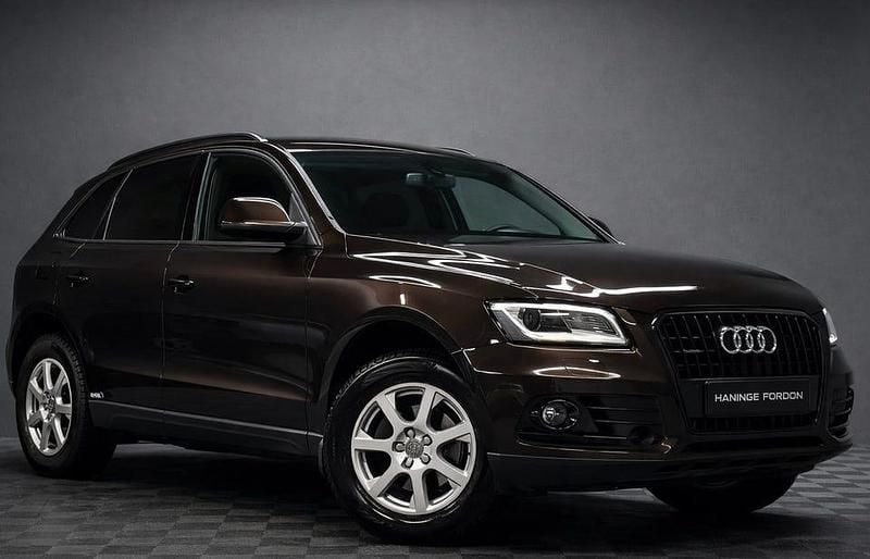 Begagnad Audi Q5 Design 224 HK (164 kW) 2015 Brun SUV