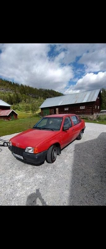 Begagnad 1986 Opel Kadett Sedan | 22 000 kr - Bild 1/1