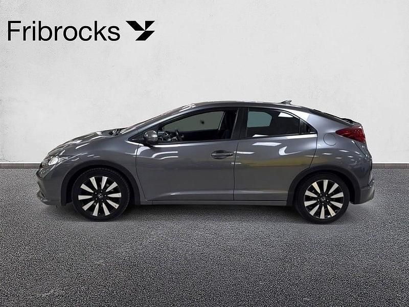 Begagnad Honda Civic 142 HK (104 kW) 2014 Grå Halvkombi