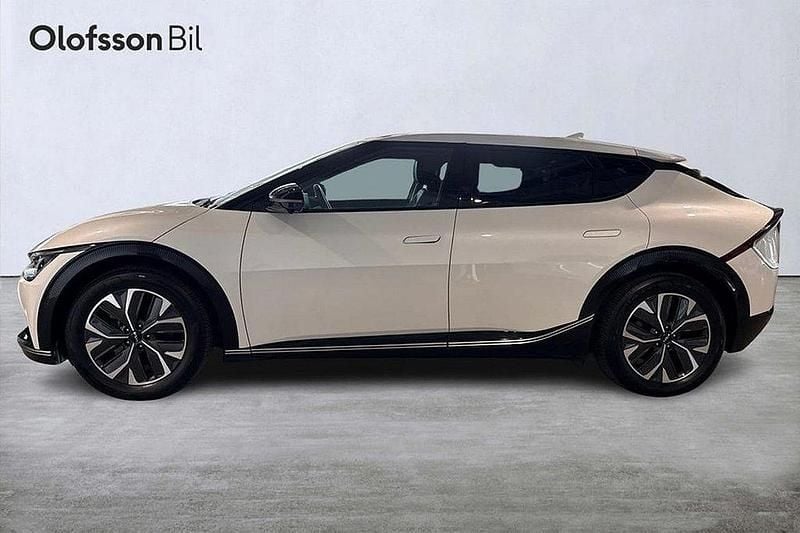 Vit Begagnad 2022 Kia EV6 3 SUV | 444 900 kr (Superpris) - Bild 1/3