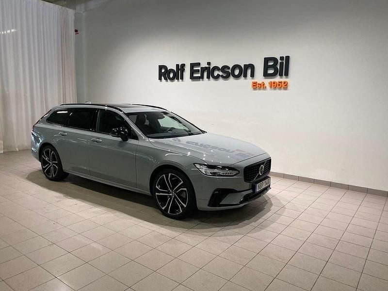 Grå Begagnad 2025 Volvo V90 Ultra Kombi | 669 500 kr - Bild 1/4