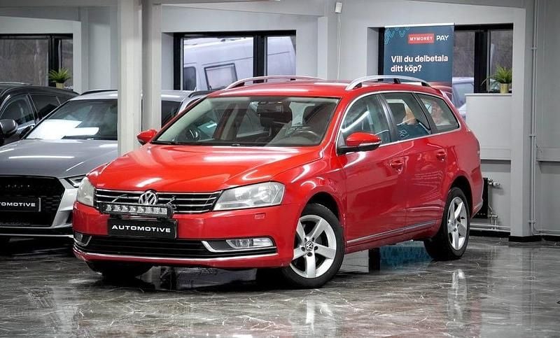 Röd Begagnad 2011 VW Passat Kombi | 44 900 kr (Marknadspris) - Bild 1/4