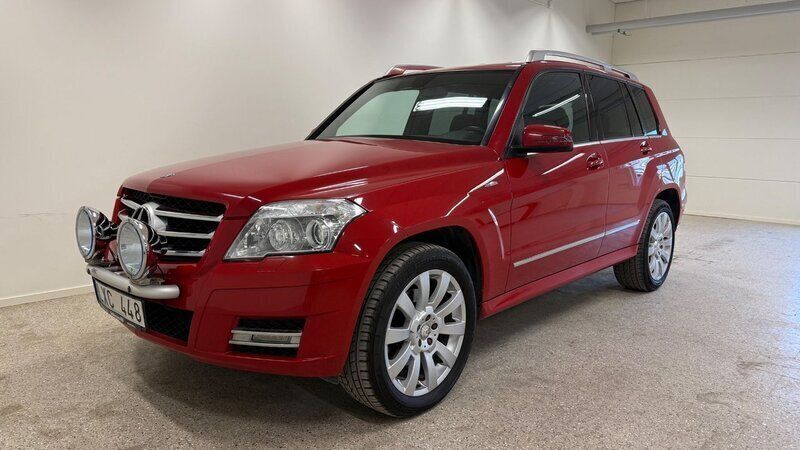 Röd Begagnad 2012 Mercedes GLK220 SUV | 149 900 kr (Marknadspris) - Bild 1/4