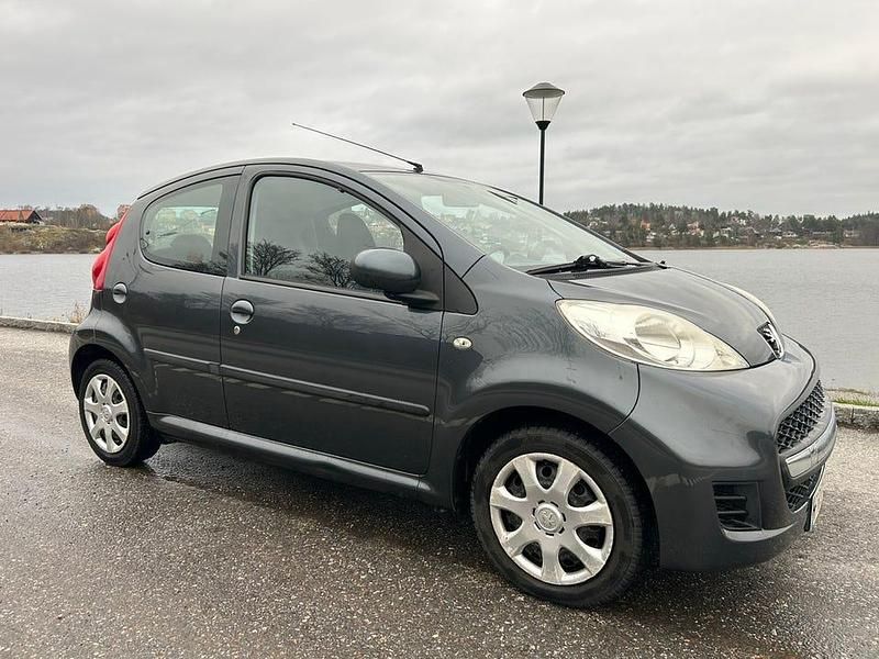 Begagnad 2010 Peugeot 107 Halvkombi | 44 900 kr (Marknadspris) - Bild 1/4