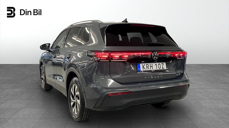 Begagnad VW Tiguan Life 150 HK (110 kW) 2025 Mörkgrå SUV