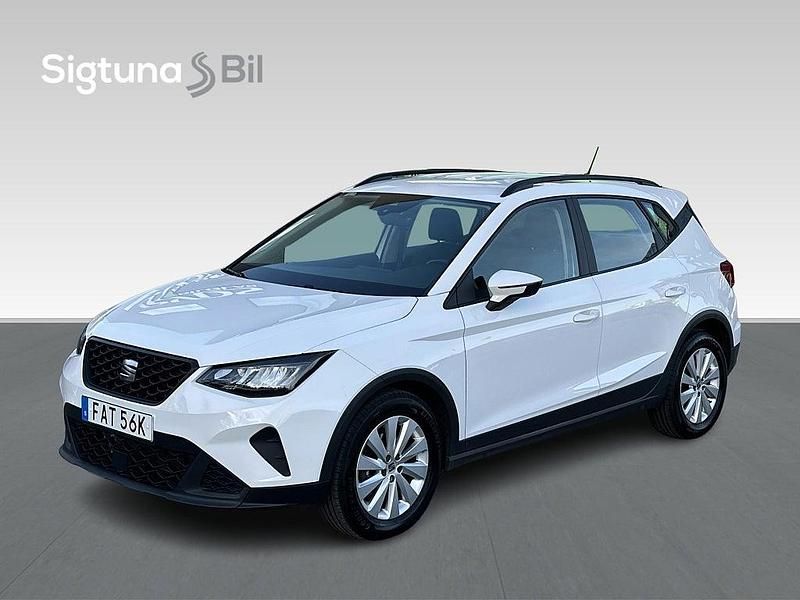 Vit Begagnad 2022 Seat Arona Style SUV | 154 900 kr (Marknadspris) - Bild 1/3