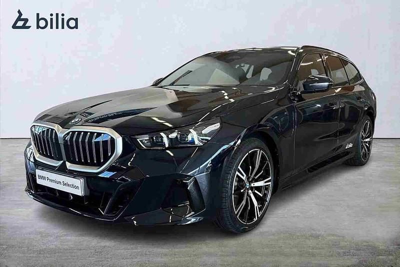 Begagnad BMW 530e 190 HK (139 kW) 2026 Svart Kombi