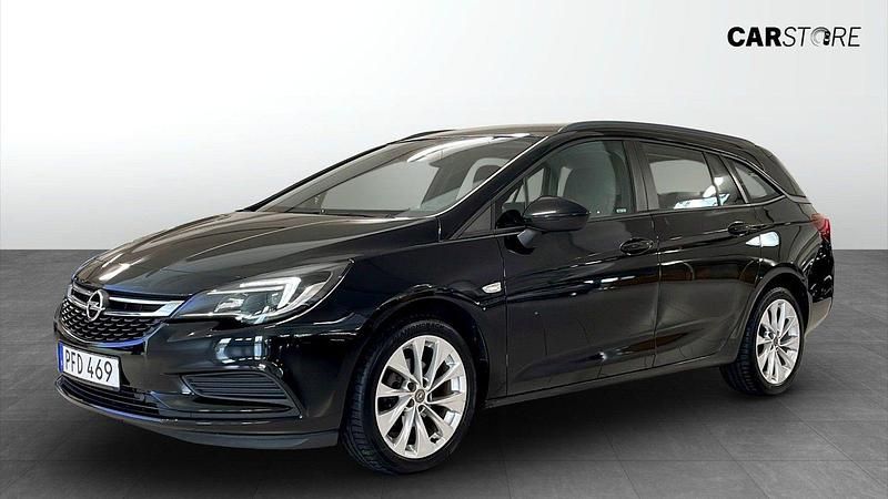 Svart (black) Begagnad 2017 Opel Astra Dynamic Kombi | 119 900 kr (Superpris) - Bild 1/4