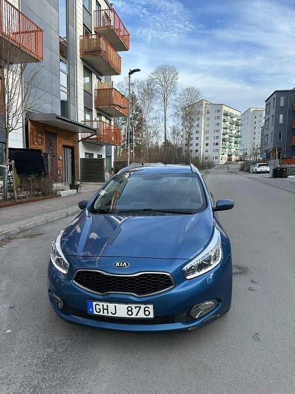 Begagnad 2013 Kia Ceed Sportswagon Kombi | 45 000 kr (Marknadspris) - Bild 1/4