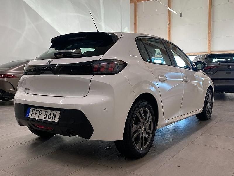 Begagnad Peugeot 208 Active 75 HK (55 kW) 2021 Vit Halvkombi