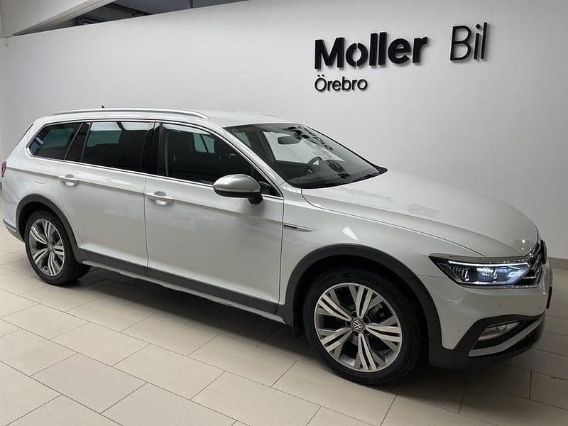 Begagnad VW Passat Alltrack 190 HK (139 kW) 2020 Pure white Kombi