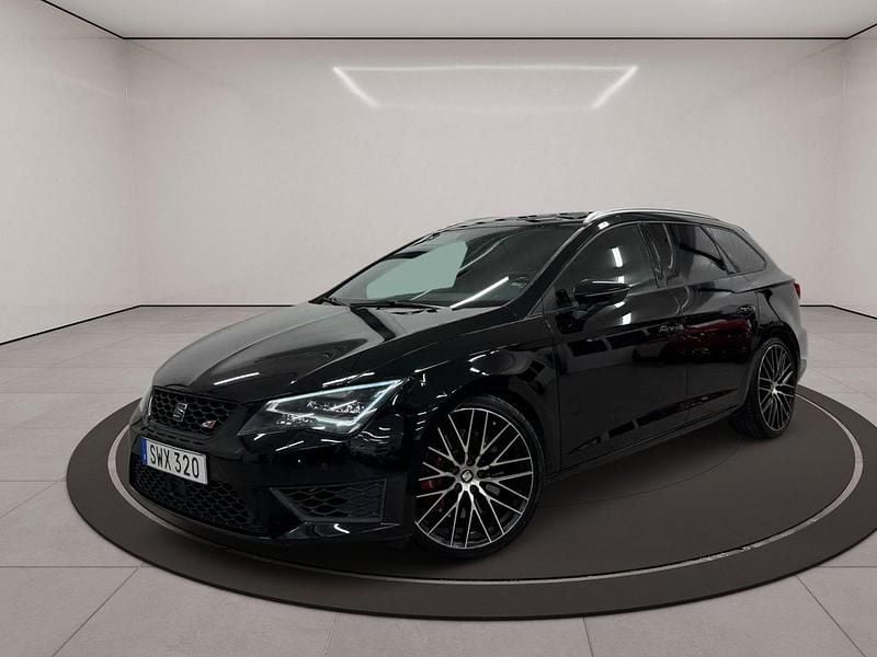 Svart Begagnad 2016 Cupra Leon Kombi | 209 900 kr (Marknadspris) - Bild 1/3