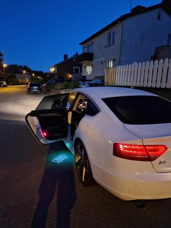 Vit Begagnad 2011 Audi A5 Sportback Halvkombi | 95 000 kr (Bra pris) - Bild 1/4