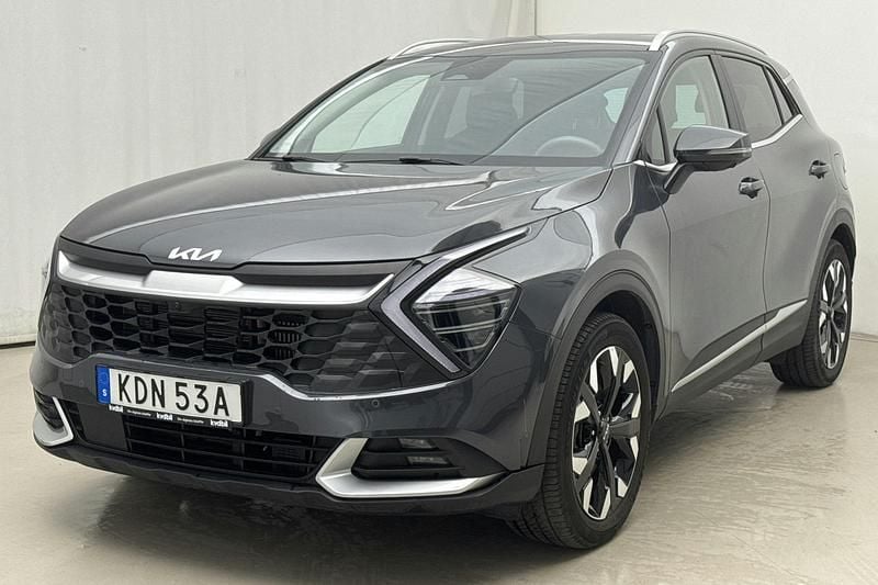 Grå Begagnad 2022 Kia Sportage 2 SUV | 319 000 kr (Superpris) - Bild 1/4