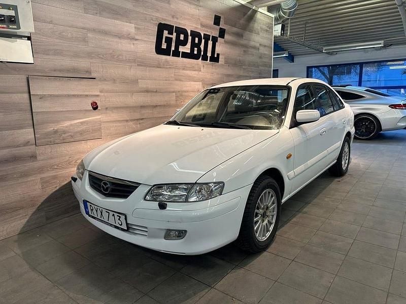 Vit Begagnad 2000 Mazda 626 Sedan | 29 900 kr - Bild 1/4
