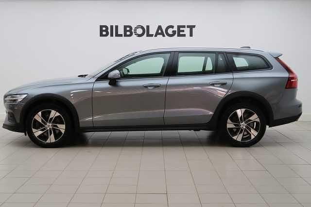 Begagnad Volvo V60 CC 197 HK (144 kW) 2021 Kombi