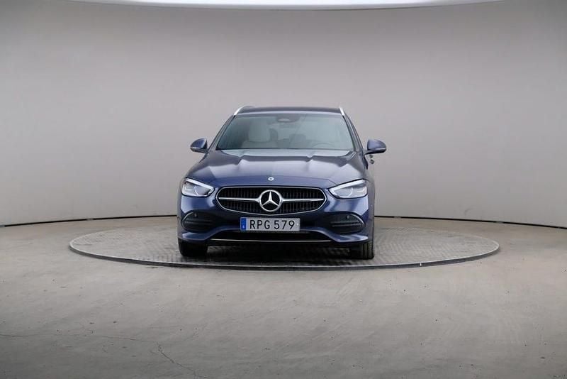 Begagnad Mercedes 300 313 HK (230 kW) 2023 Sodalitblå (metallic) Kombi