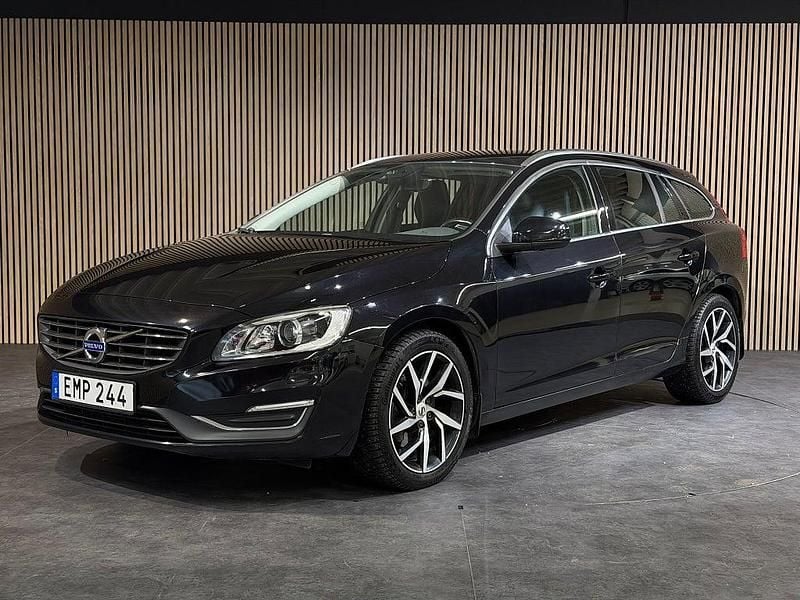Begagnad Volvo V60 Summum 181 HK (133 kW) 2014 Svart Kombi