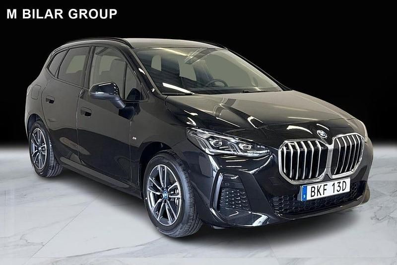 Begagnad BMW 225 Active Tourer M Sport 248 HK (182 kW) 2025 Svart Minibuss