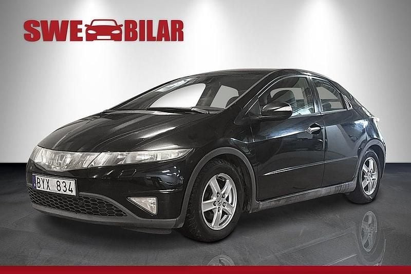 Svart Begagnad 2006 Honda Civic Sport Halvkombi | 29 900 kr (Bra pris) - Bild 1/4