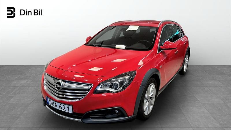 Begagnad Opel Insignia Country Tourer 163 HK (119 kW) 2014 Röd Kombi