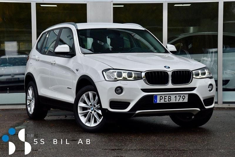 Vit Begagnad 2016 BMW X3 SUV | 224 900 kr (Marknadspris) - Bild 1/4