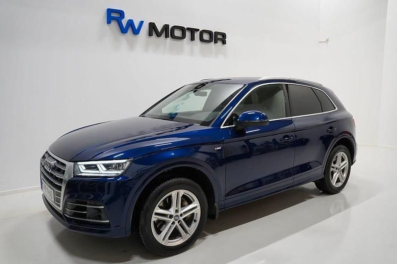Blå Begagnad 2017 Audi Q5 S-Line SUV | 318 900 kr (Dyr) - Bild 1/4