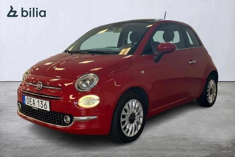 Röd Begagnad 2016 Fiat 500 Lounge Halvkombi | 69 900 kr (Marknadspris) - Bild 1/3