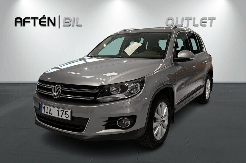 Ljusbrun Begagnad 2012 VW Tiguan Sport SUV | 119 800 kr (Marknadspris) - Bild 1/3