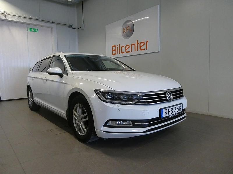 Begagnad VW Passat 150 HK (110 kW) 2019 Vit Kombi