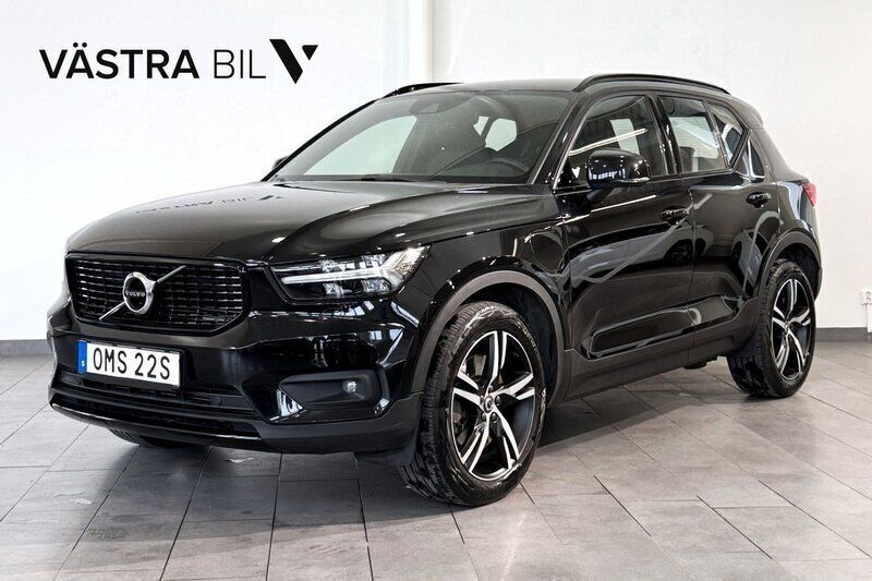 Svart Begagnad 2021 Volvo XC40 R-Design SUV | 349 900 kr (Lite dyr) - Bild 1/4