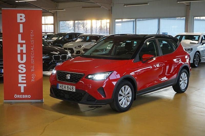 Röd Begagnad 2023 Seat Arona Comfort SUV | 189 000 kr (Marknadspris) - Bild 1/4