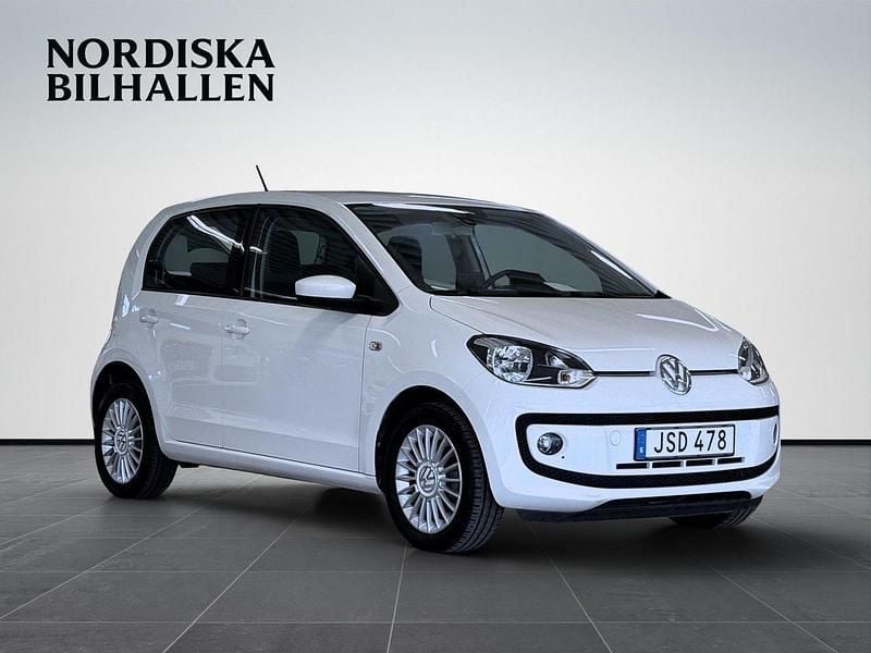 Vit Begagnad 2015 VW up! high up! Halvkombi | 79 795 kr (Superpris) - Bild 1/4