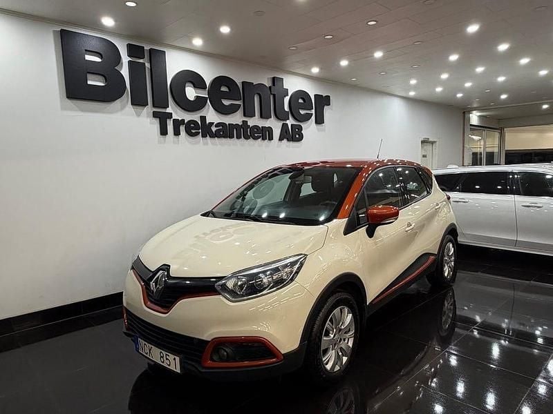 Flerfärgad Begagnad 2013 Renault Captur SUV | 89 900 kr (Marknadspris) - Bild 1/4