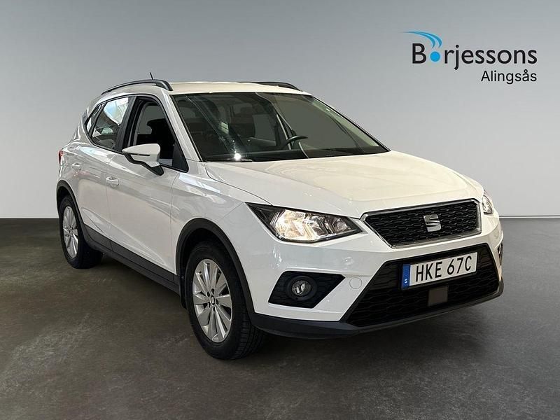 Vit Begagnad 2020 Seat Arona Style SUV | 154 900 kr (Marknadspris) - Bild 1/4