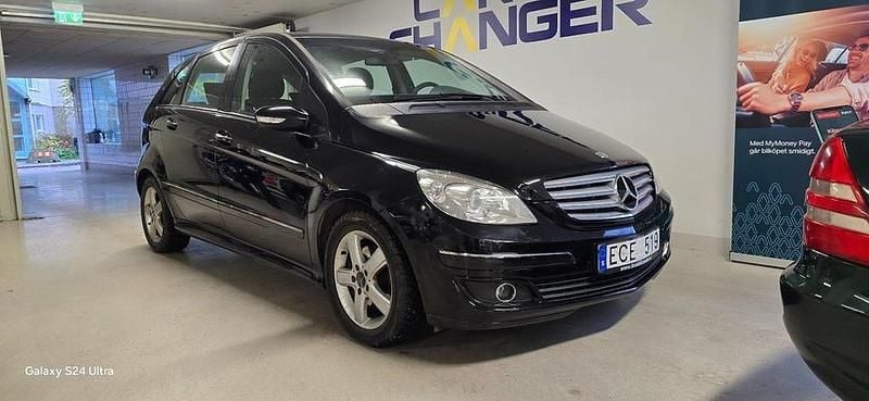 Svart Begagnad 2006 Mercedes B180 Minibuss | 59 900 kr (Marknadspris) - Bild 1/4