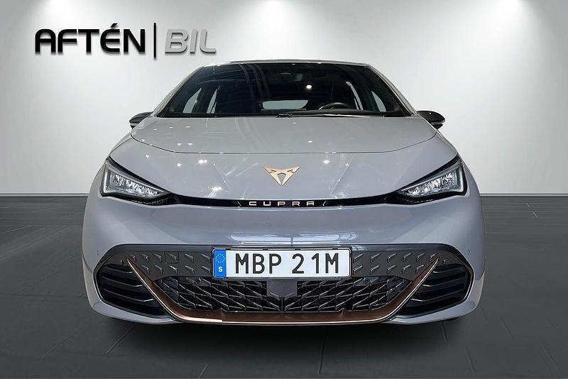 Begagnad Cupra Born 169 kW (231 HK) 2024 Grå Halvkombi