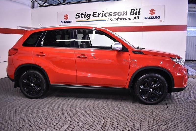 Begagnad Suzuki Vitara 140 HK (102 kW) 2016 Röd SUV