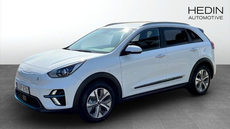 Vit (white) Begagnad 2022 Kia e-Niro 2 SUV | 279 900 kr (Marknadspris) - Bild 1/4