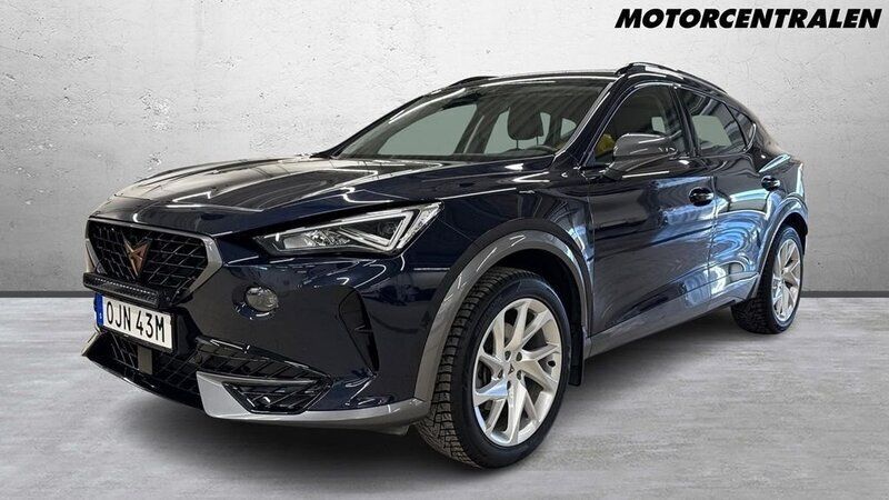 Mörkblå Begagnad 2023 Cupra Formentor SUV | 322 000 kr (Marknadspris) - Bild 1/4