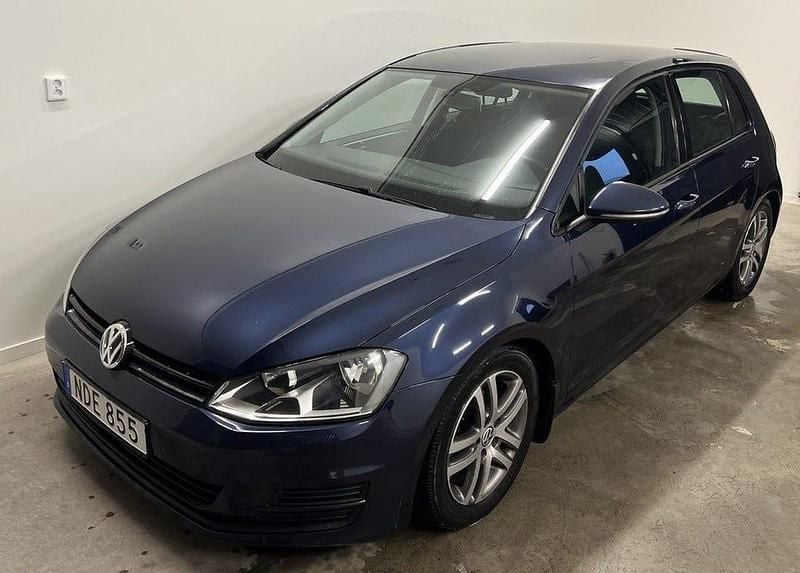 Begagnad VW Golf VII 105 HK (77 kW) 2013 Blå Halvkombi