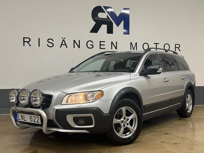 Begagnad Volvo XC70 Summum 205 HK (150 kW) 2011 Silver Kombi