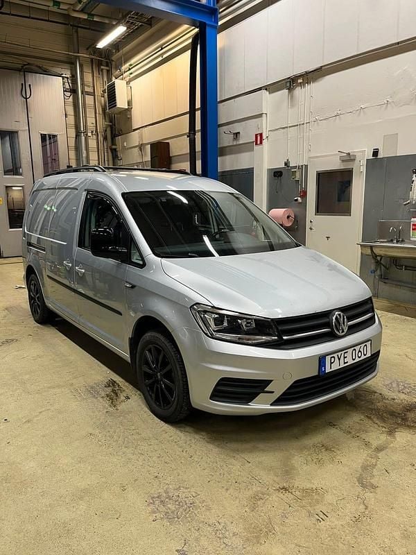 Begagnad 2016 VW Caddy Maxi Minibuss | 120 000 kr - Bild 1/3