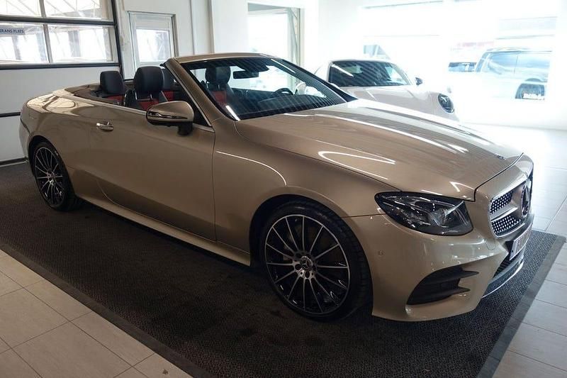 Begagnad Mercedes E400 AMG line 333 HK (244 kW) 2018 Silver Cab