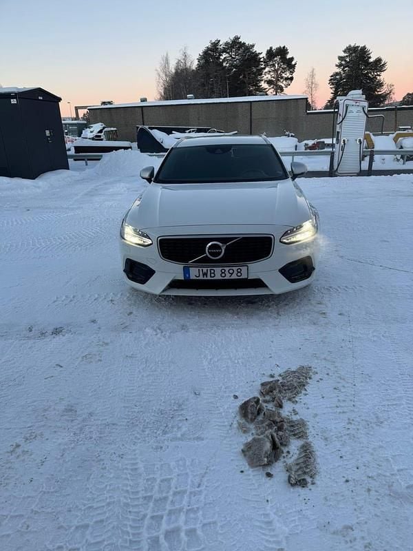 Begagnad Volvo V90 190 HK (139 kW) 2019 Kombi