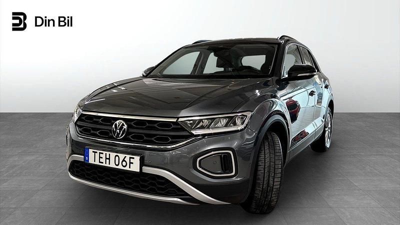 Mörkgrå Begagnad 2022 VW T-Roc SUV | 269 900 kr (Marknadspris) - Bild 1/4