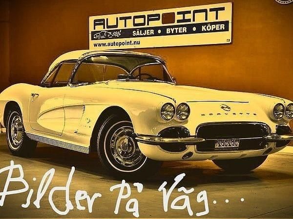 Svart Begagnad 2011 Mercedes E200 Sedan | 107 800 kr (Marknadspris) - Bild 1/1