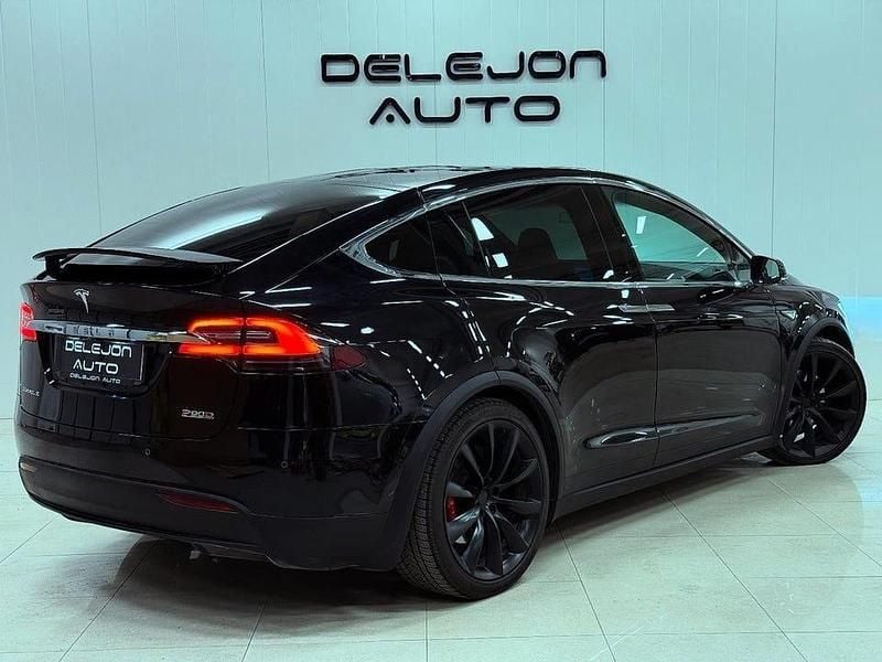Begagnad Tesla Model X 376 kW (512 HK) 2016 Svart SUV