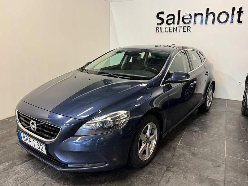 Begagnad Volvo V40 116 HK (85 kW) 2014 Blå Halvkombi
