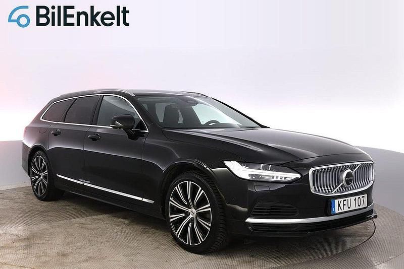 Svart Begagnad 2022 Volvo V90 Core Kombi | 334 900 kr (Bra pris) - Bild 1/4